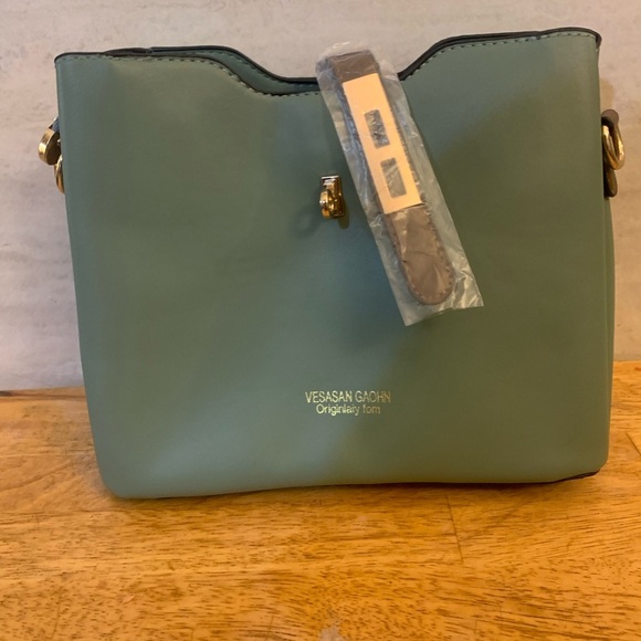 Vesasan Gaohn Green and Brown Shoulder/ Crossbody Bag with Faux Leather NWOT - Picture 2 of 13